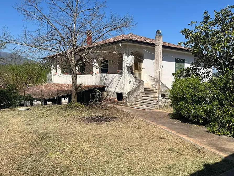 Immagine 3 di Villa in vendita  a Esperia