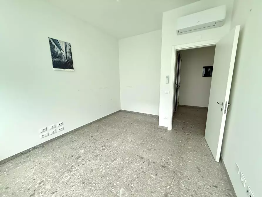 Immagine 1 di Ufficio in affitto  a Ponsacco
