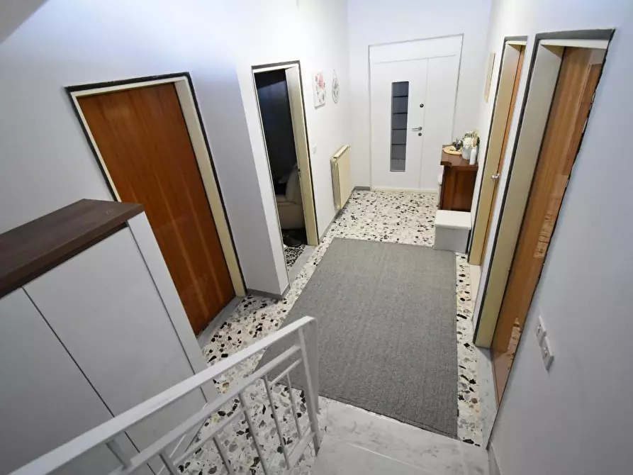 Immagine 46 di Villa in vendita  a Vecchiano