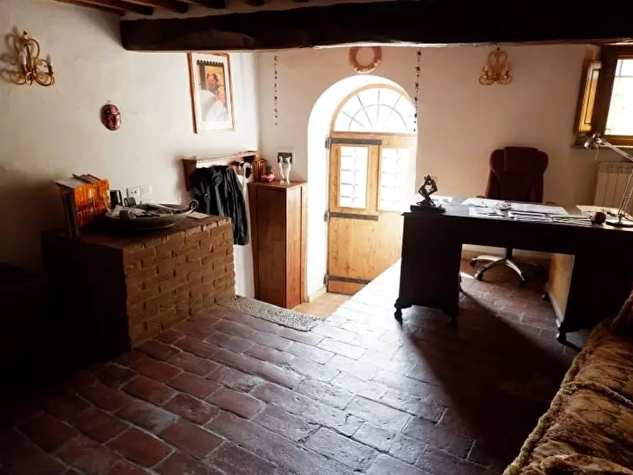 Immagine 87 di Casa semindipendente in vendita  a Colle Di Val D'elsa