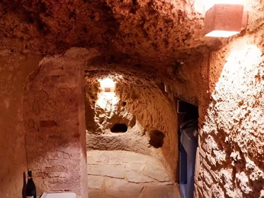 Immagine 65 di Casa semindipendente in vendita  a Colle Di Val D'elsa