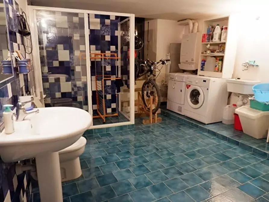Immagine 46 di Casa semindipendente in vendita  a Colle Di Val D'elsa