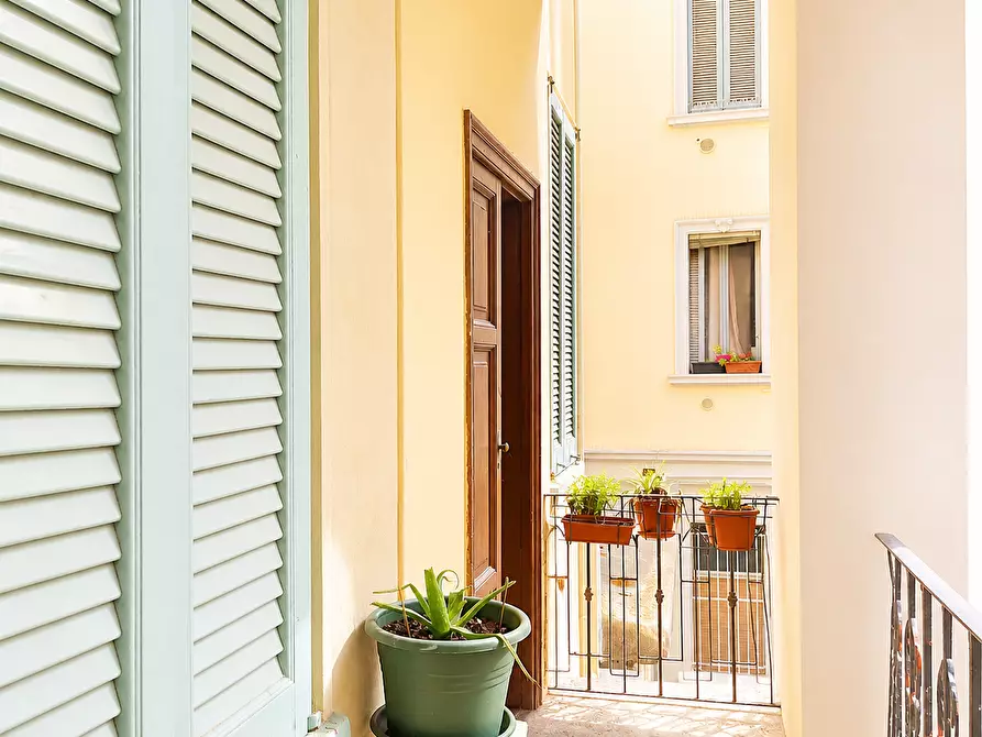 Immagine 2 di Appartamento in vendita  a Milano