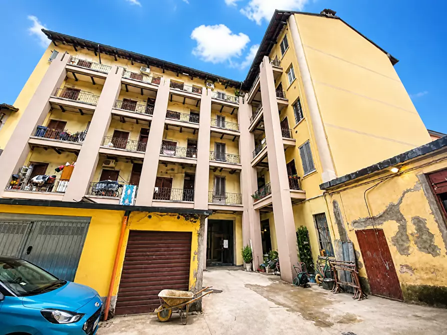Immagine 1 di Appartamento in vendita  a Milano