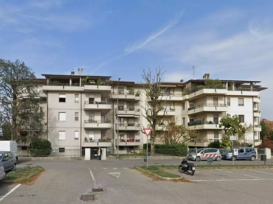 Immagine 5 di Appartamento in vendita  a Casalpusterlengo