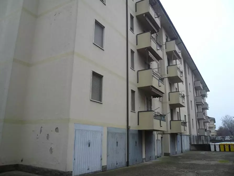Immagine 3 di Appartamento in vendita  a Casalpusterlengo
