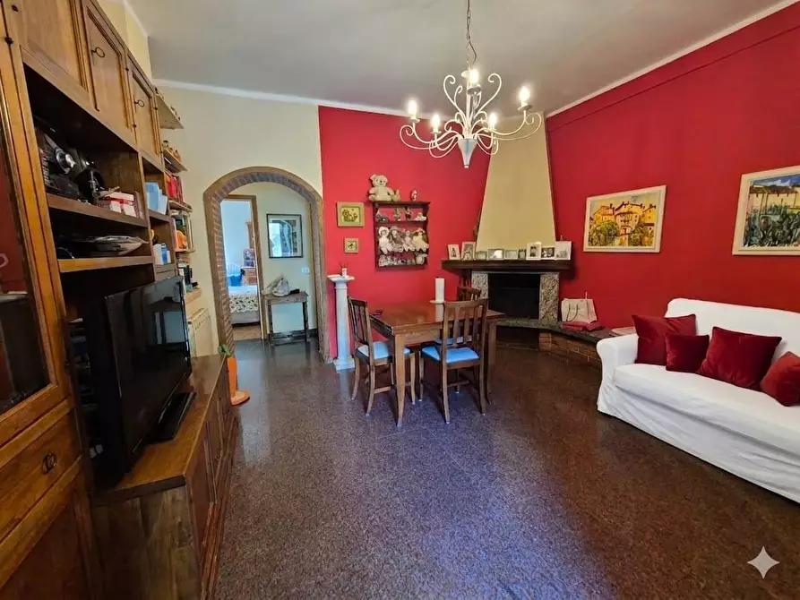 Immagine 5 di Appartamento in vendita  a Ortonovo