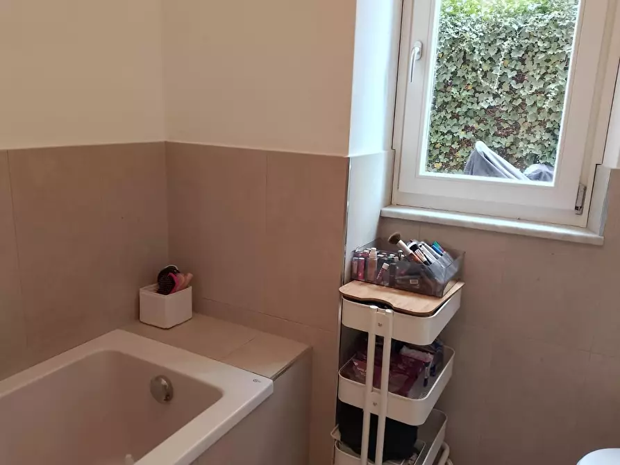 Immagine 12 di Appartamento in vendita  a Massa