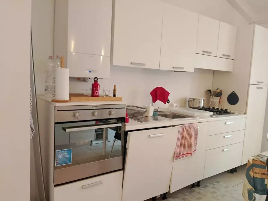 Immagine 1 di Appartamento in vendita  a Massa