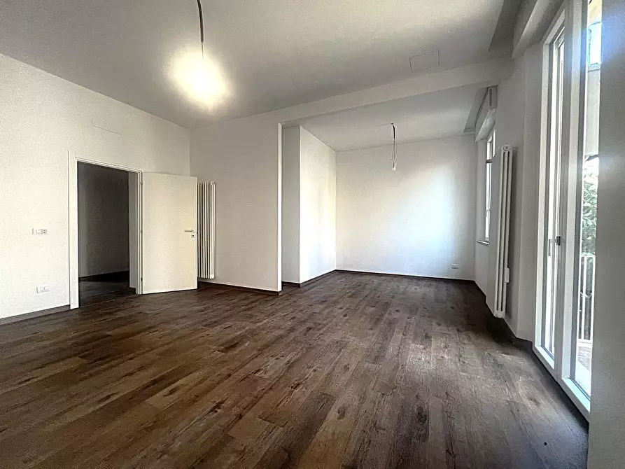 Immagine 1 di Appartamento in vendita  a Pisa