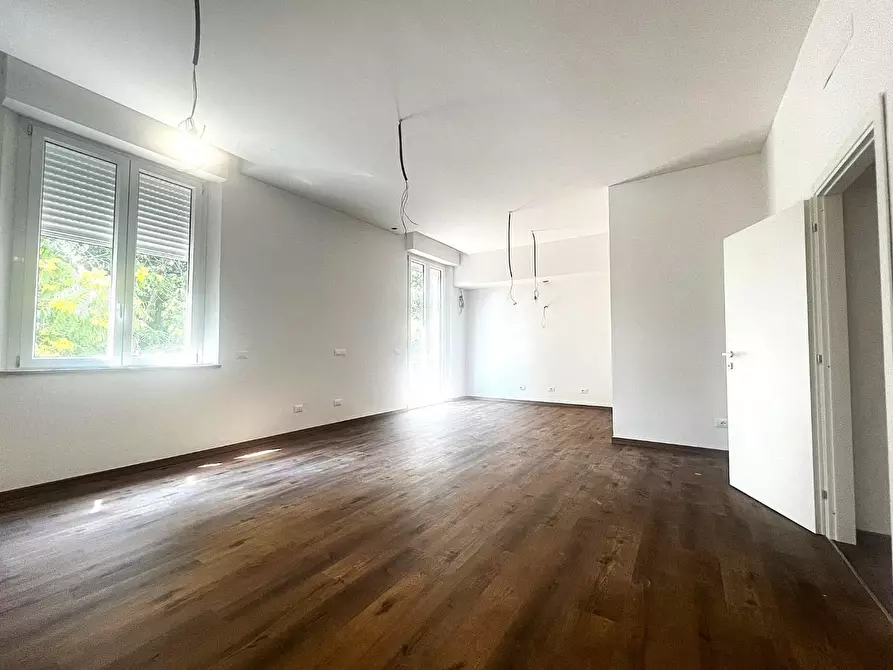 Immagine 11 di Appartamento in vendita  a Pisa