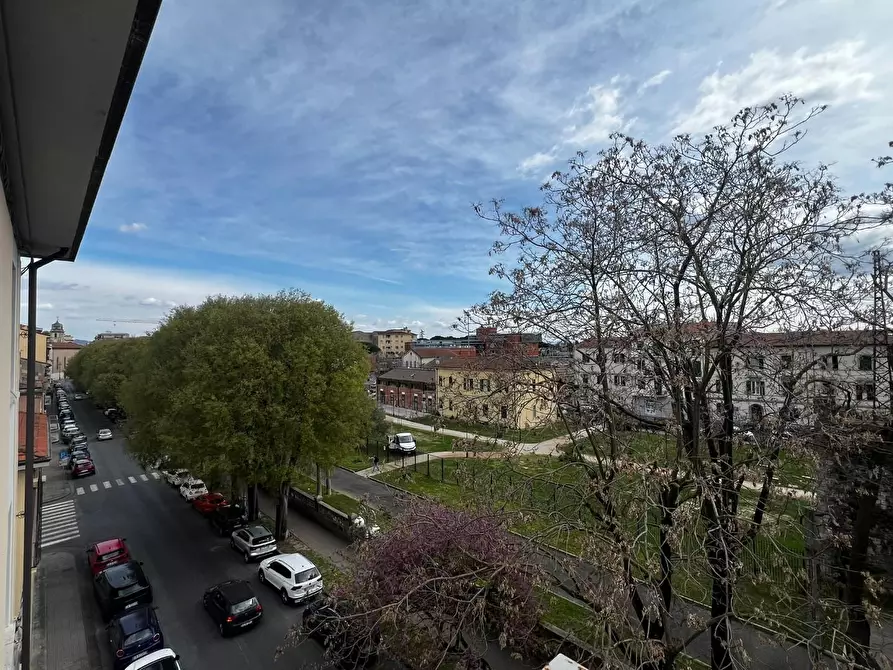 Immagine 1 di Appartamento in vendita  a Pisa