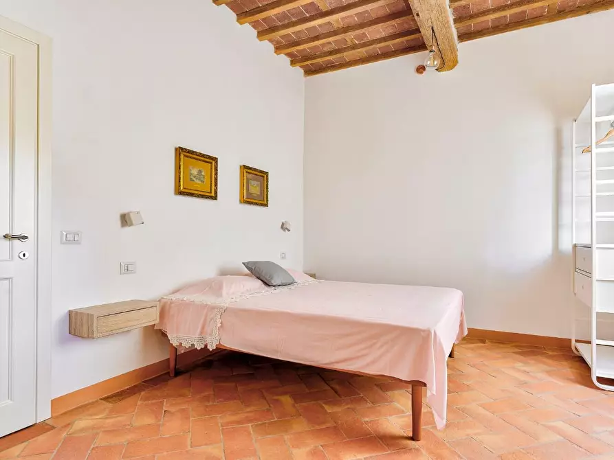 Immagine 14 di Villa in vendita  a Capannori