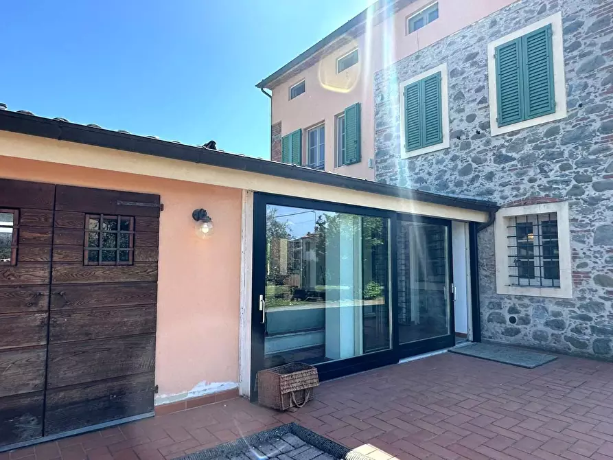 Immagine 8 di Rustico / casale in vendita  a Porcari