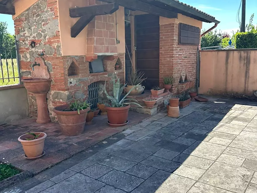 Immagine 44 di Rustico / casale in vendita  a Porcari