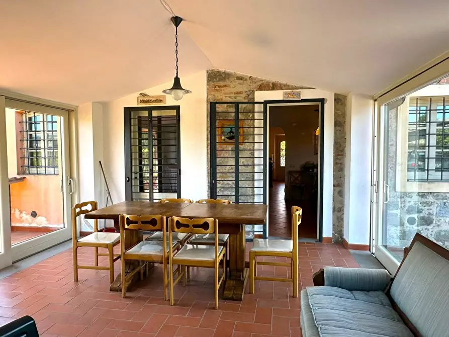 Immagine 11 di Rustico / casale in vendita  a Porcari