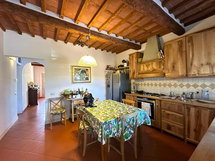 Immagine 13 di Rustico / casale in vendita  a Porcari