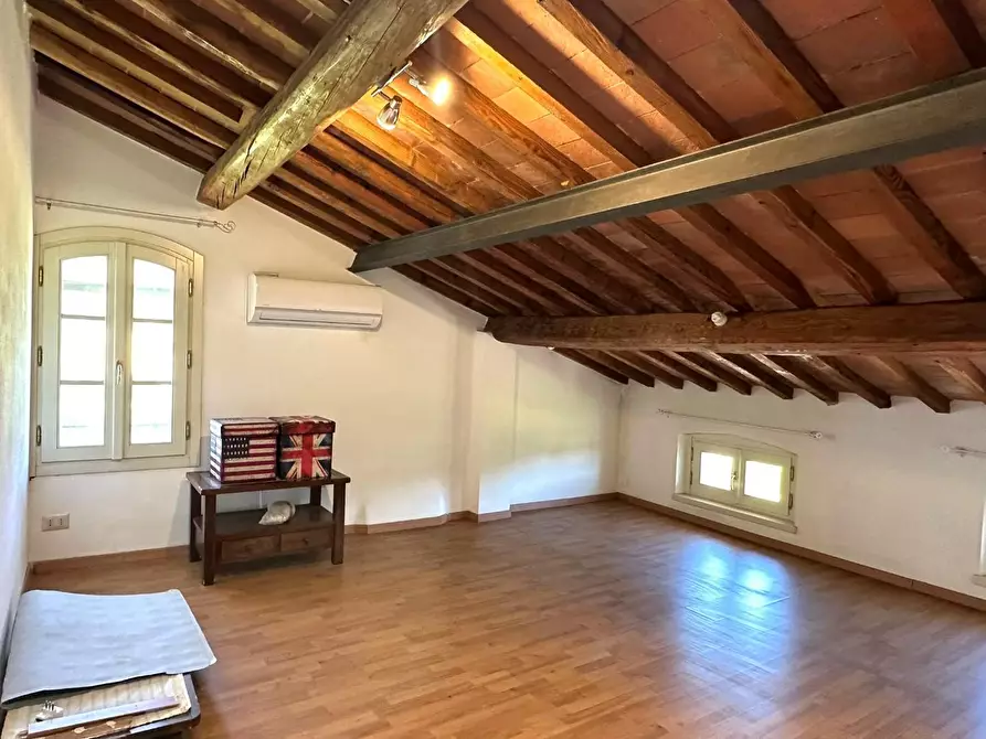 Immagine 31 di Rustico / casale in vendita  a Porcari