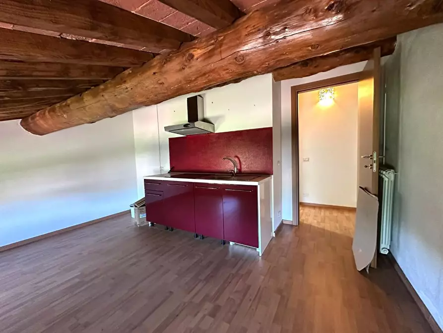 Immagine 34 di Rustico / casale in vendita  a Porcari