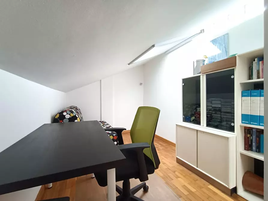 Immagine 32 di Casa bifamiliare in vendita  a Pisa