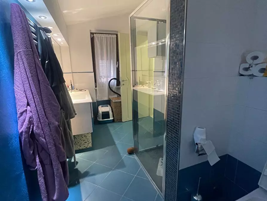Immagine 10 di Appartamento in vendita  a Carrara