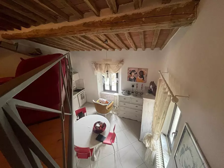 Immagine 3 di Appartamento in vendita  a Carrara