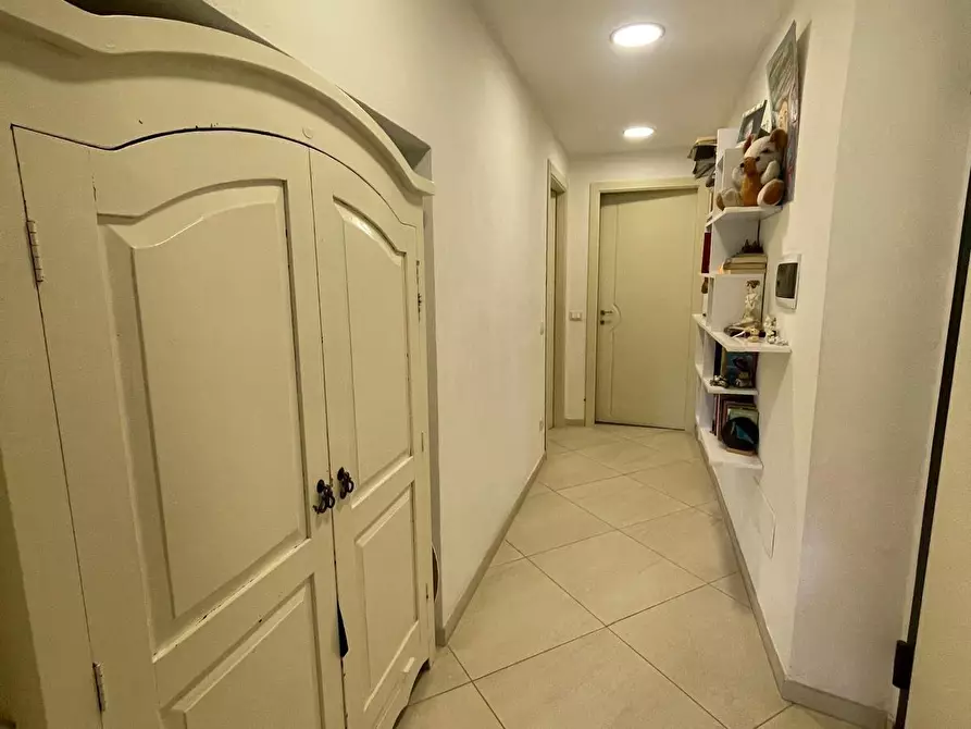 Immagine 19 di Appartamento in vendita  a Carrara