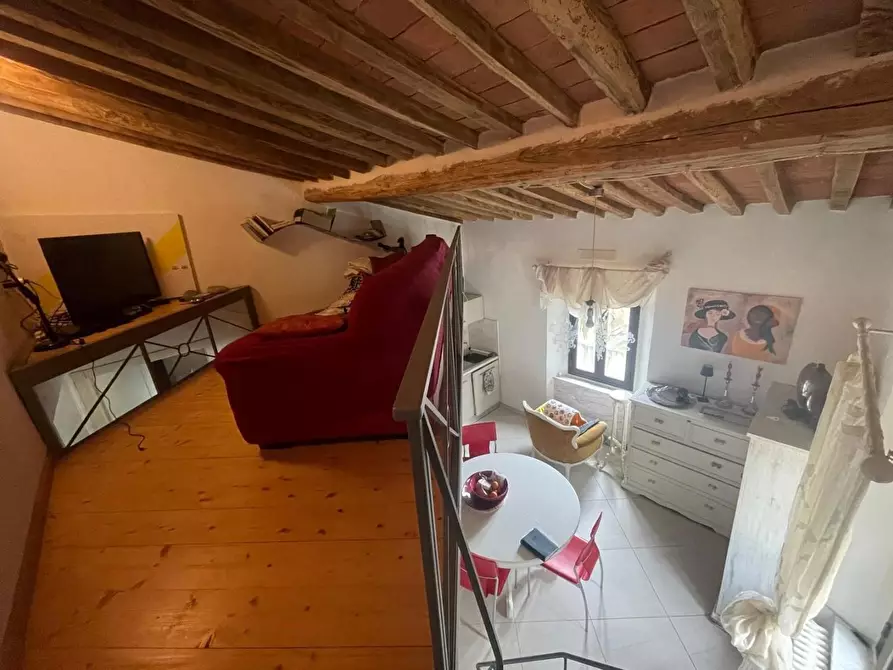 Immagine 9 di Appartamento in vendita  a Carrara