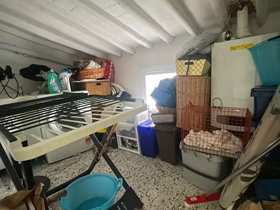 Immagine 7 di Appartamento in vendita  a Carrara