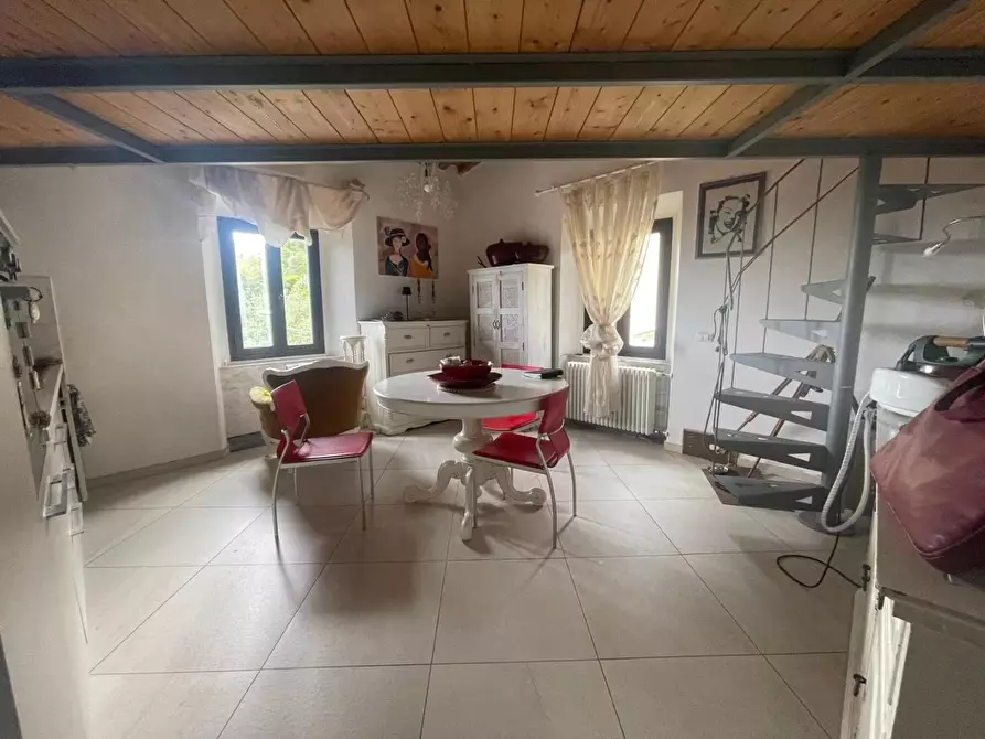 Immagine 15 di Appartamento in vendita  a Carrara