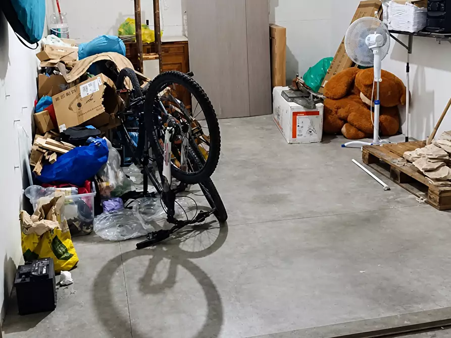 Immagine 15 di Appartamento in vendita  a Carrara