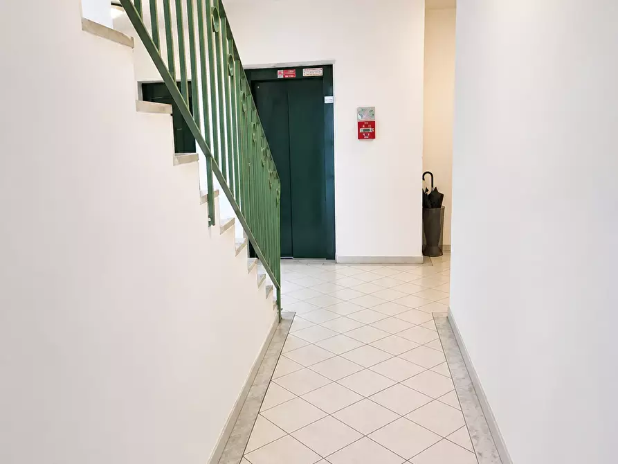 Immagine 16 di Appartamento in vendita  a Carrara