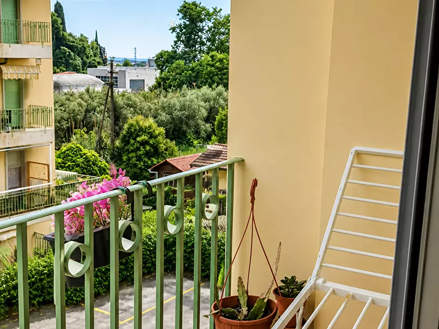 Immagine 12 di Appartamento in vendita  a Carrara