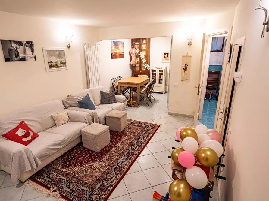 Immagine 9 di Villetta a schiera in vendita  a Massa