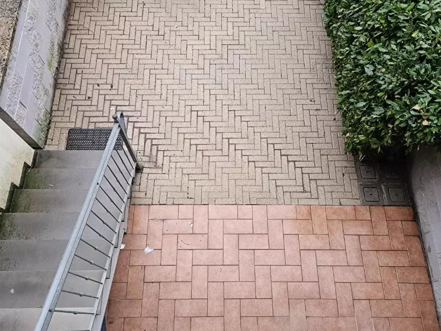 Immagine 11 di Appartamento in vendita  a Pisa