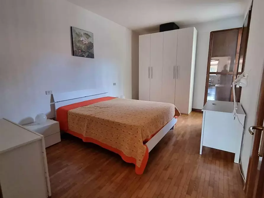Immagine 5 di Appartamento in vendita  a Pisa