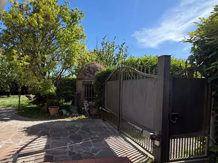 Immagine 39 di Casa indipendente in vendita  a Empoli