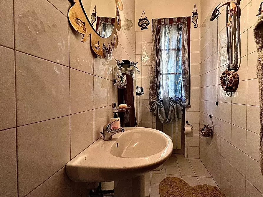Immagine 18 di Casa indipendente in vendita  a Empoli