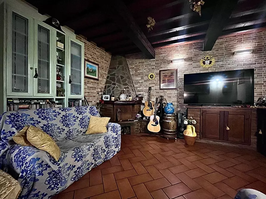 Immagine 4 di Casa indipendente in vendita  a Empoli