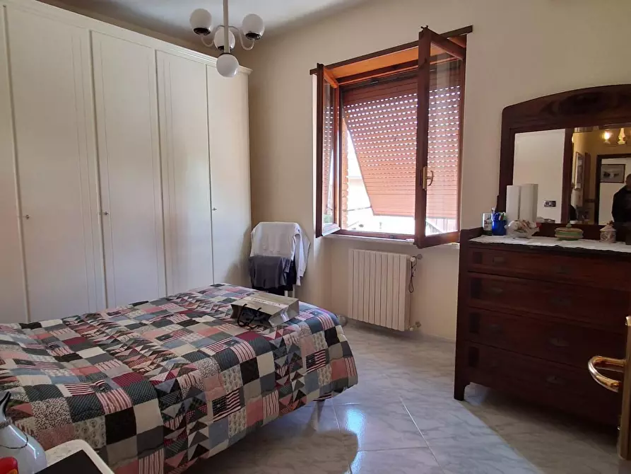 Immagine 9 di Appartamento in vendita  a Livorno