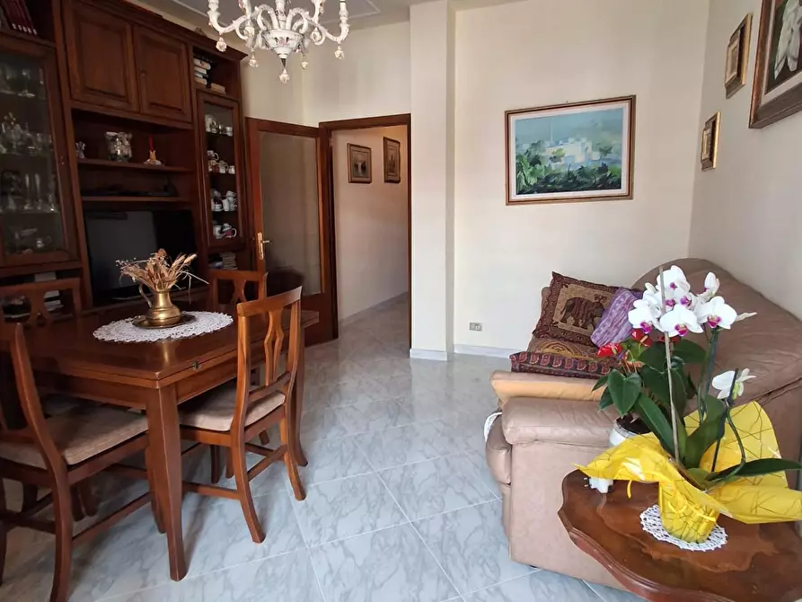 Immagine 2 di Appartamento in vendita  a Livorno