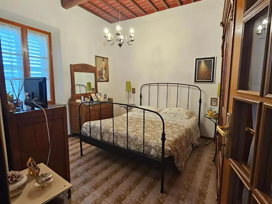 Immagine 12 di Porzione di casa in vendita  a Collesalvetti