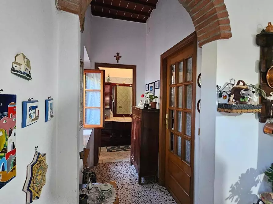 Immagine 27 di Porzione di casa in vendita  a Collesalvetti