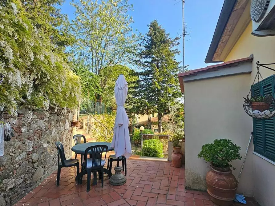 Immagine 41 di Porzione di casa in vendita  a Collesalvetti