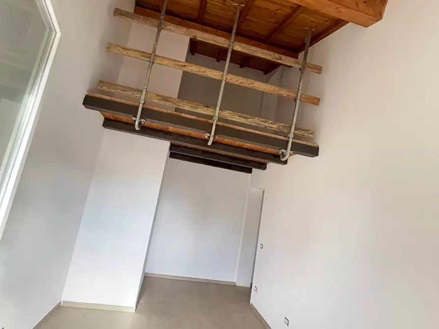 Immagine 7 di Appartamento in vendita  a Livorno