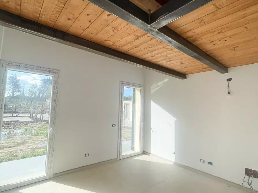 Immagine 22 di Appartamento in vendita  a Livorno