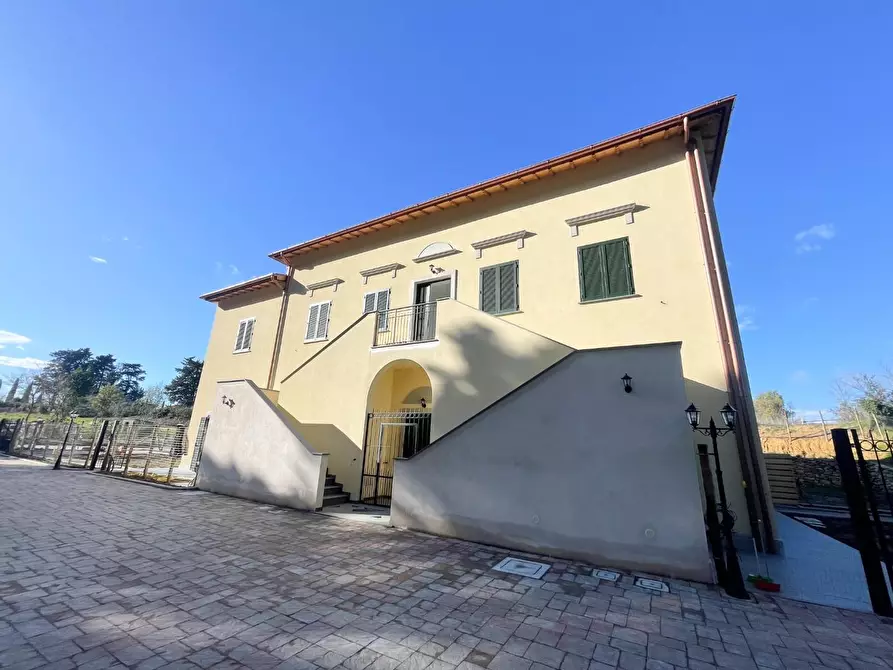 Immagine 20 di Appartamento in vendita  a Livorno