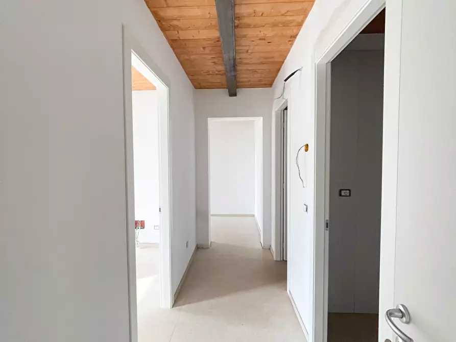 Immagine 27 di Appartamento in vendita  a Livorno