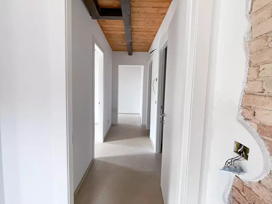 Immagine 26 di Appartamento in vendita  a Livorno