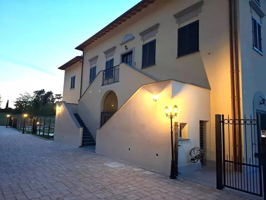 Immagine 28 di Appartamento in vendita  a Livorno